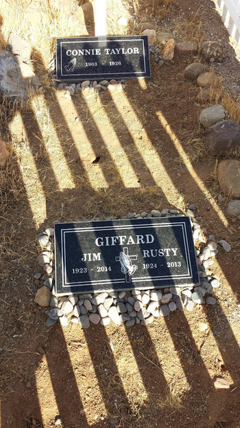 Taylor, Connie gravesite