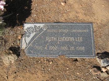 Lee,   Ruth Winona gravesite