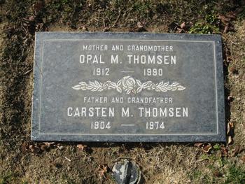 Thomsen,   Opal Lucille gravesite