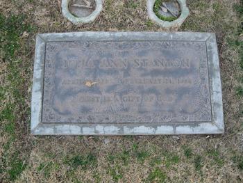Stanton,   Iona Ann gravesite