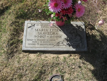 Saavedra,   Maria Lidia gravesite