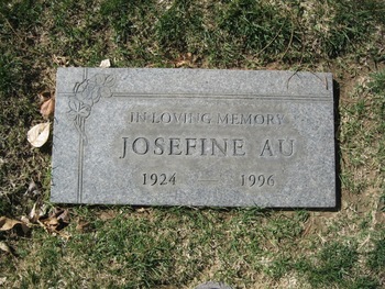 Au, Josefine gravesite