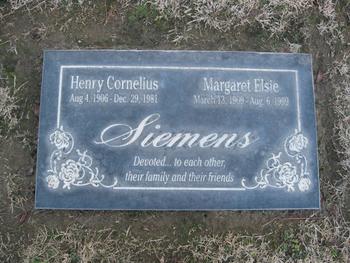 Siemens,   Margaret Elsie gravesite