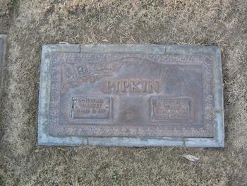 Pipkin, Ruth Irene gravesite
