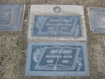 Davis,   Amy B. gravesite