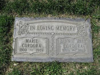 Cordora, Marie gravesite