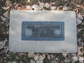Richardson, Cecil Loyd gravesite