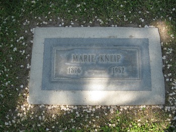Kneip, Greeley Marie gravesite