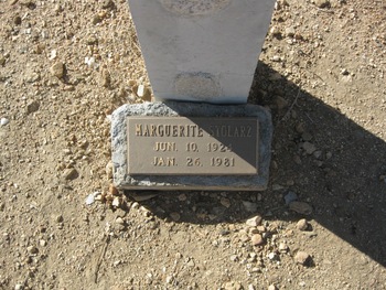 Stolarz, Marguerite gravesite