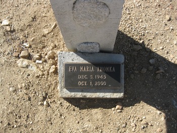 Thomka, Eva Marie gravesite